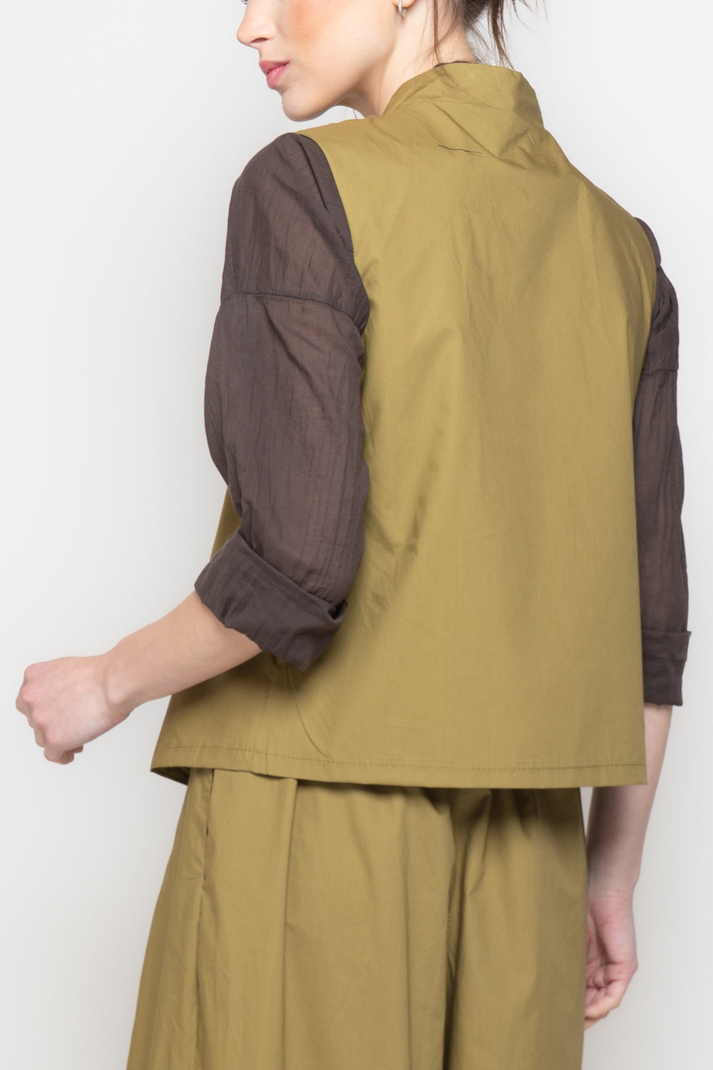 Gilet Strutturato con Chiusura Asimmetrica