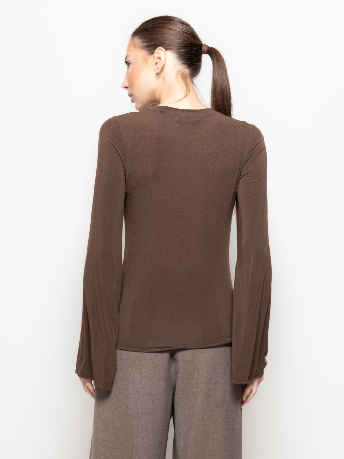 T shirt misto cashmere con manica svasata