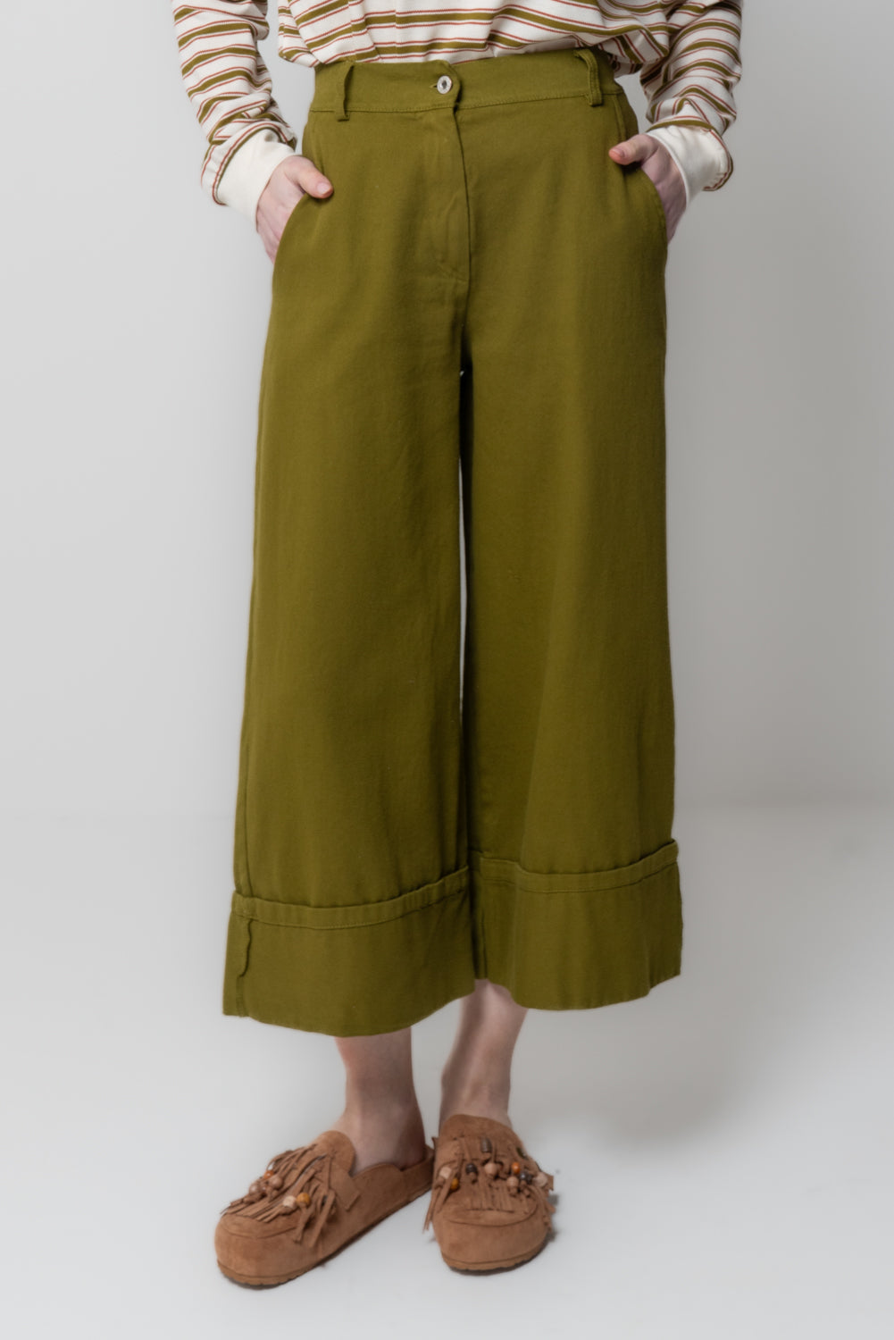 Pantalone Cropped con Risvolto