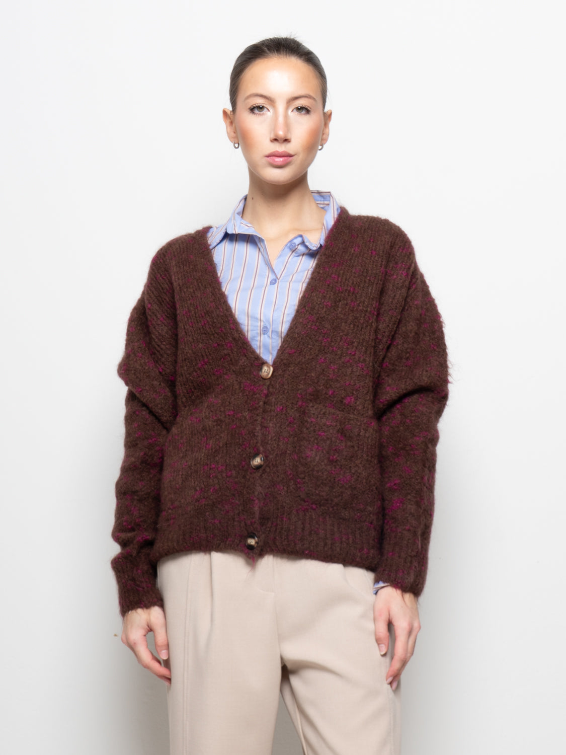 Cardigan in fantasia puntinata