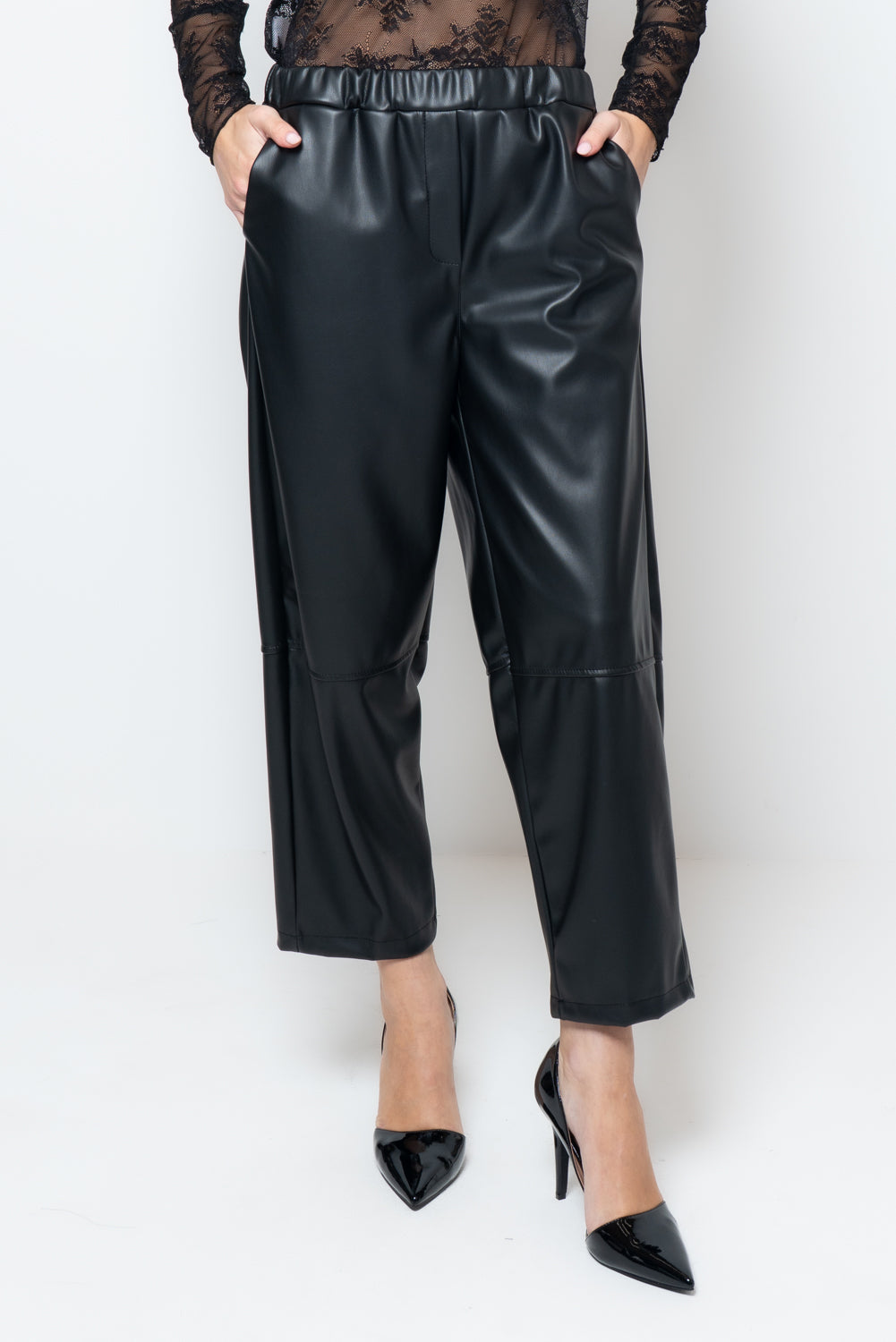 Pantalone baggy in similpelle
