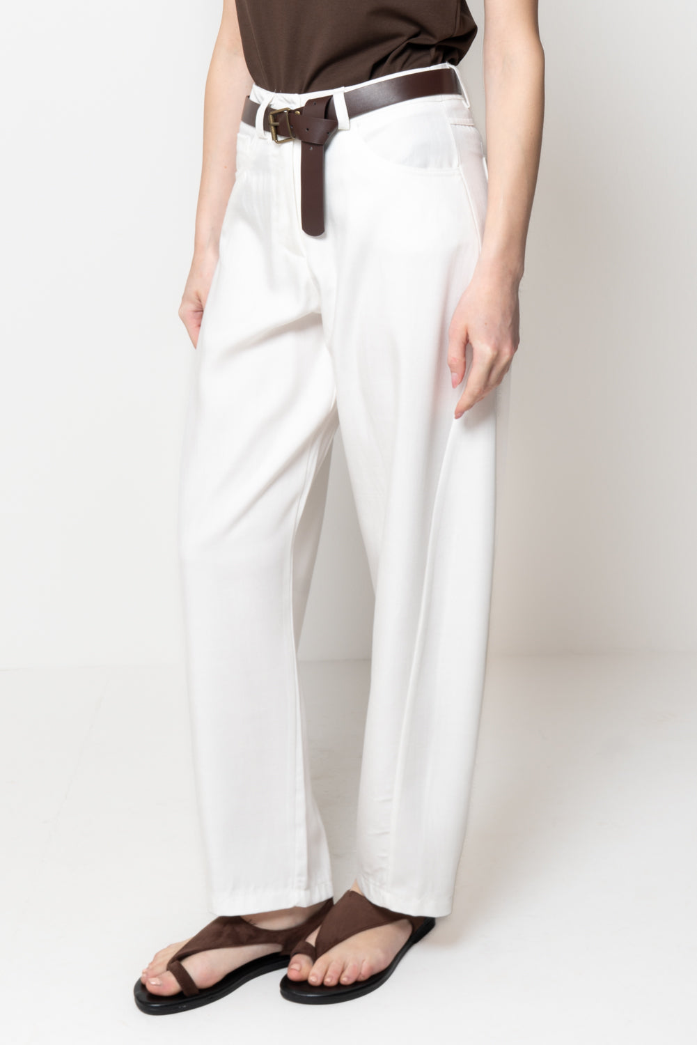 Pantalone Barrel in Denim Leggero con Cintura