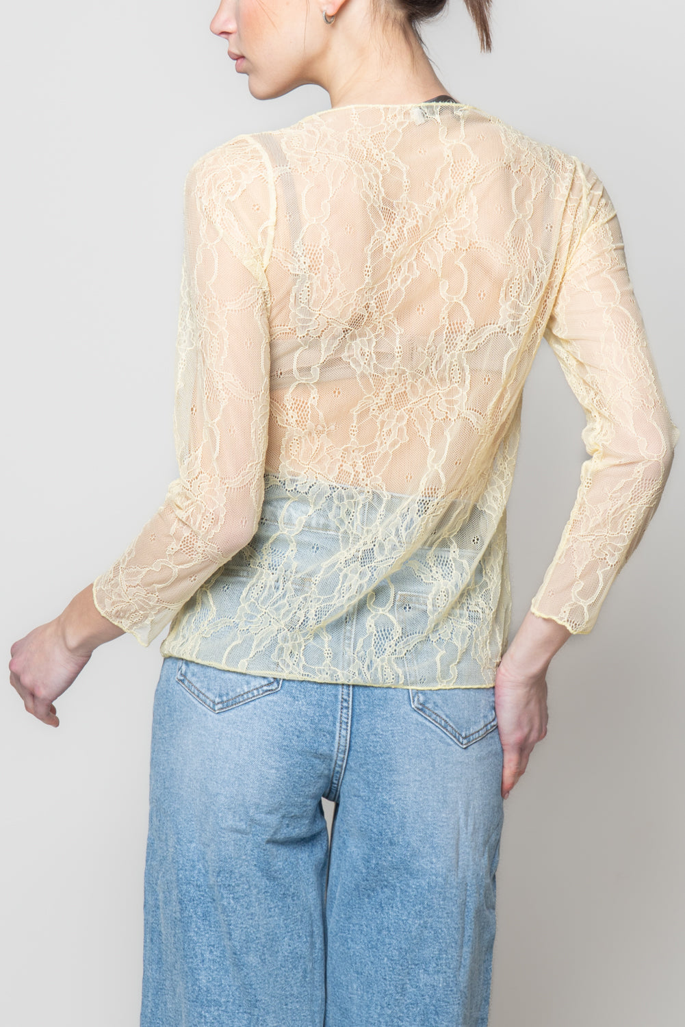 Blusa in pizzo