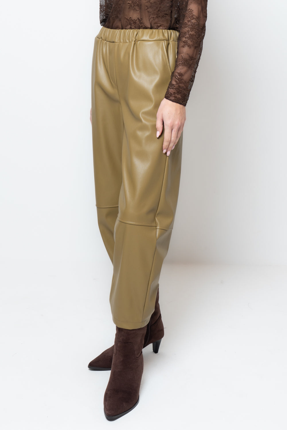 Pantalone baggy in similpelle