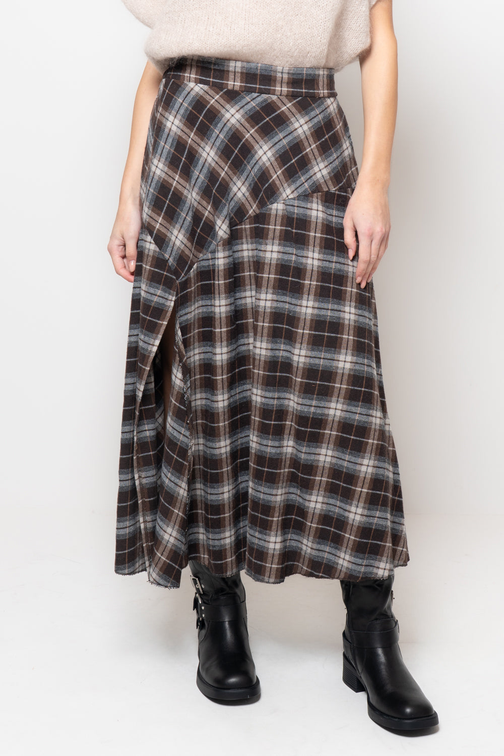 Gonna a quadri asimmetrica