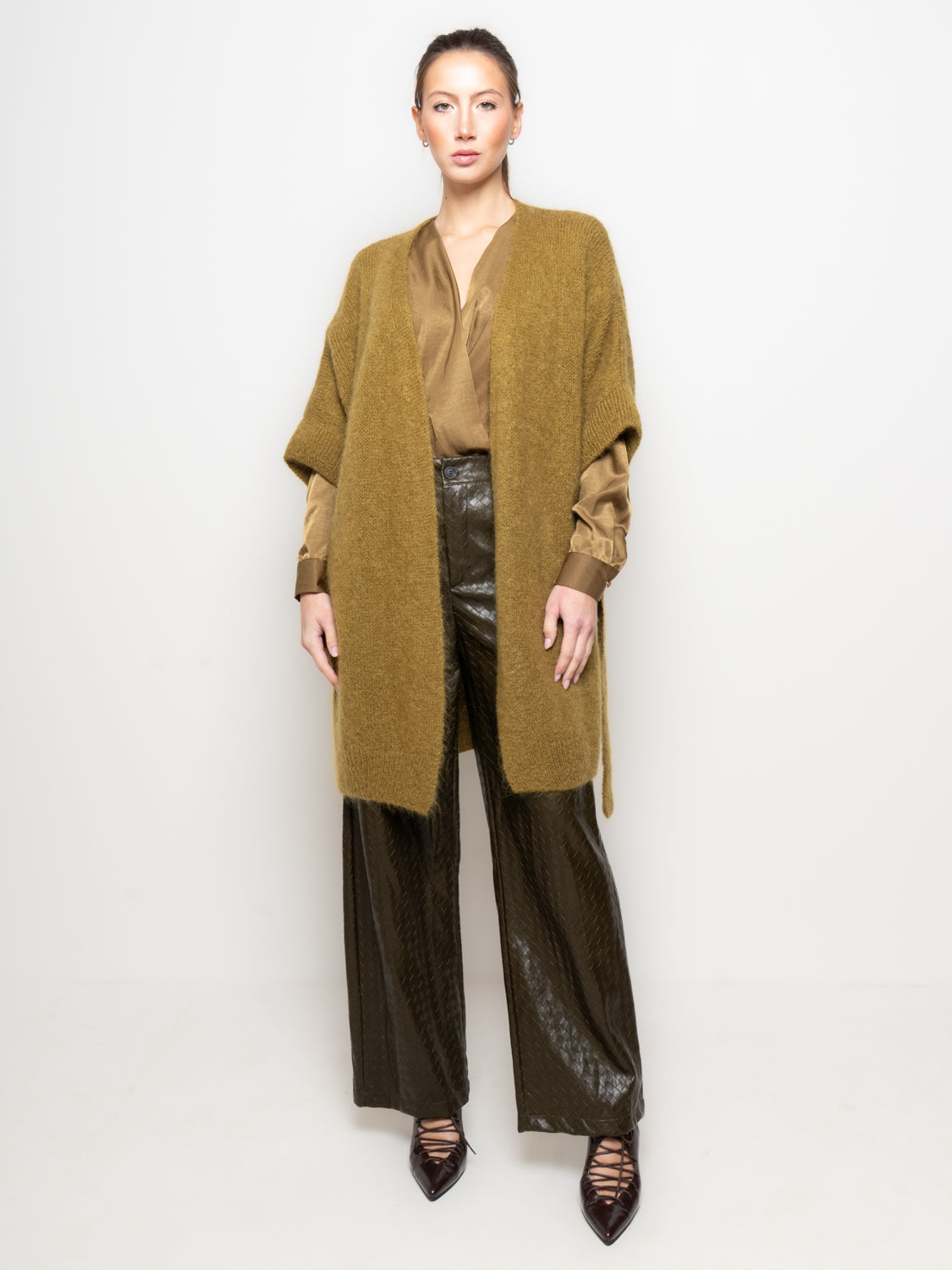 Cardigan in lana modello kimono