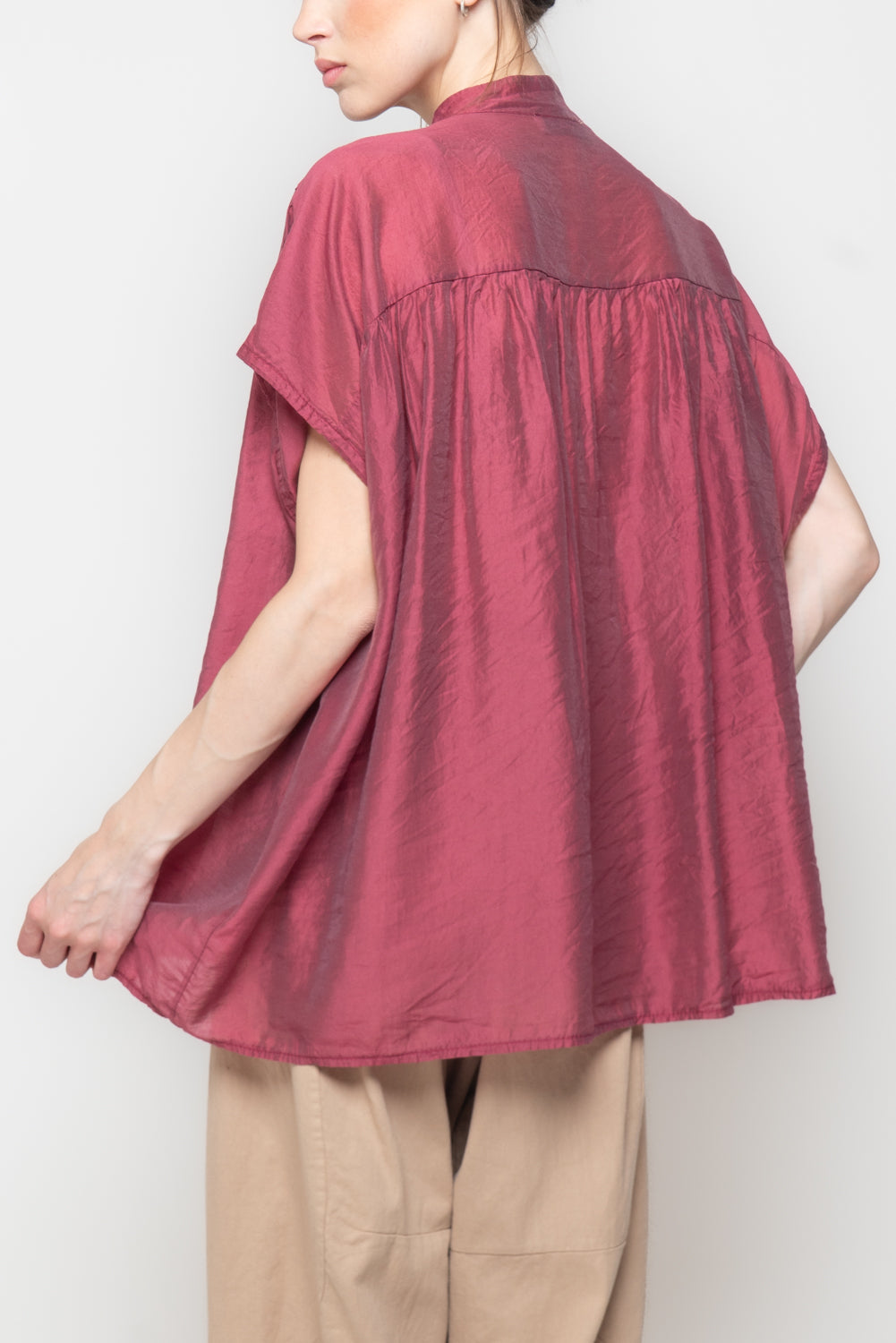 Camicia smanicata over