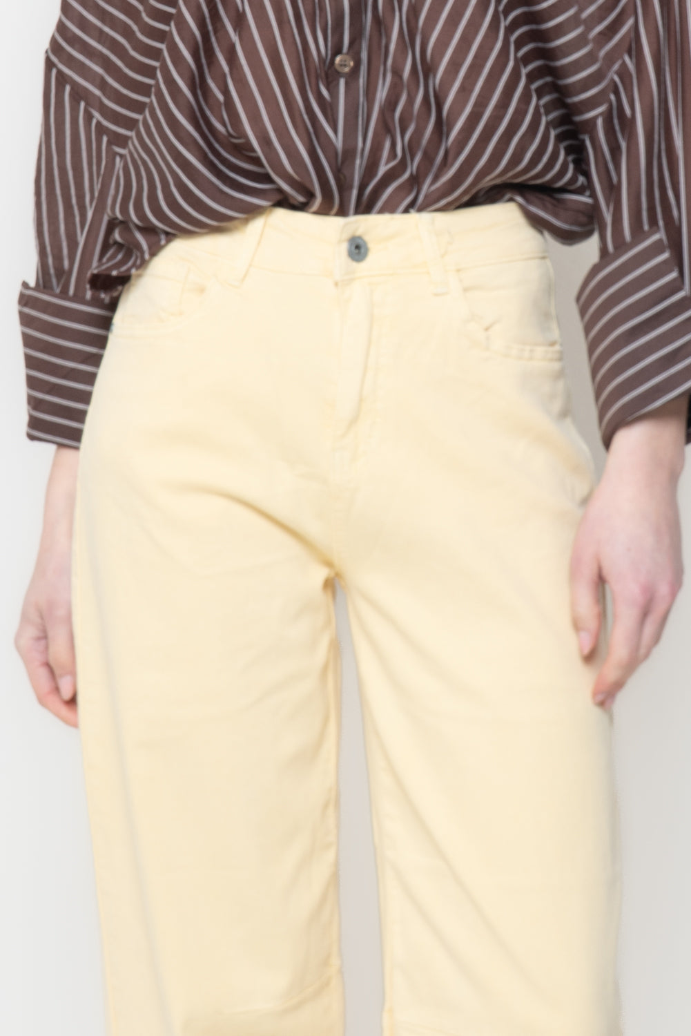 Pantaloni baggy