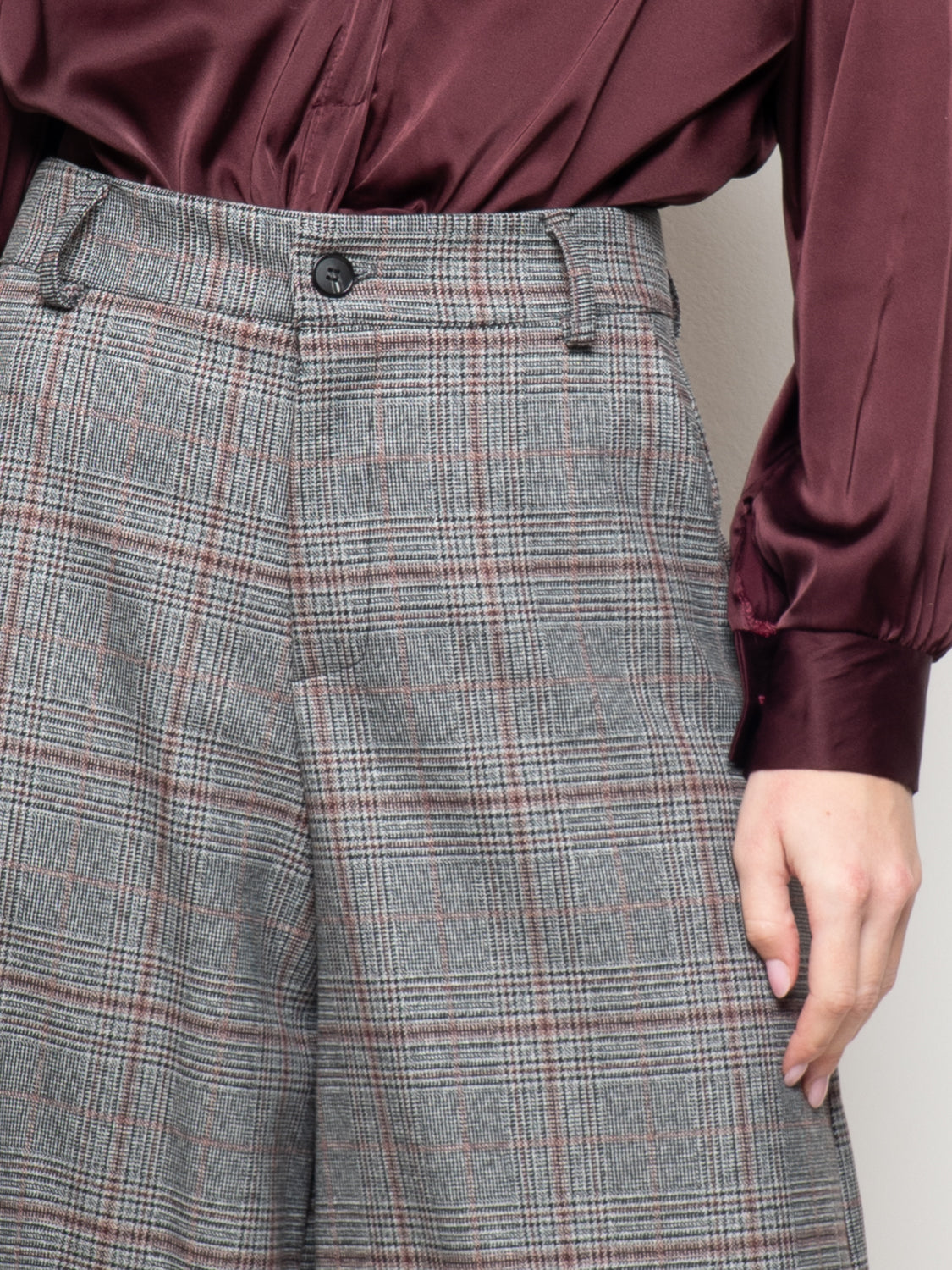 Bermuda check con chiusura a bottone