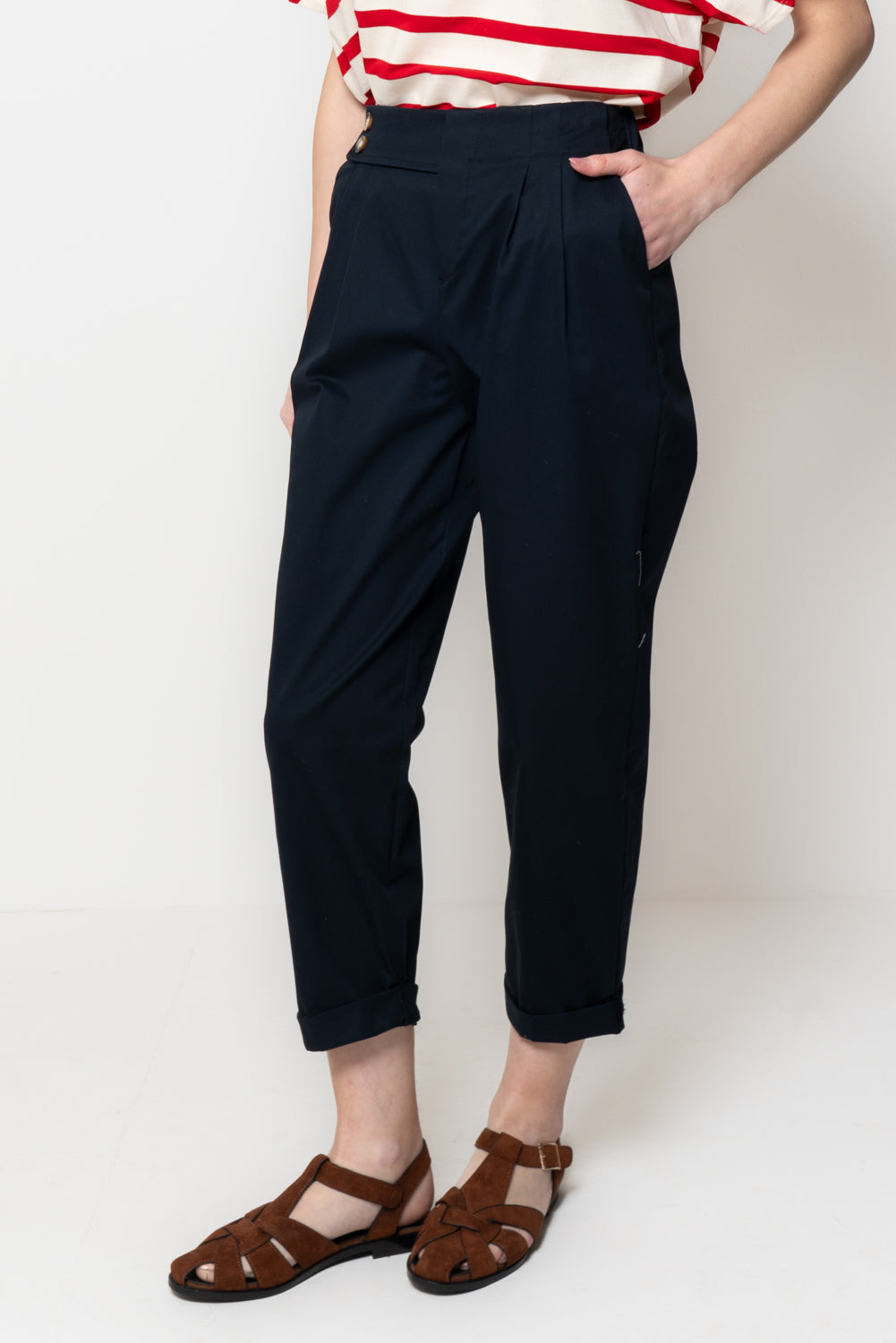 Pantalone in Cotone Due Bottoni