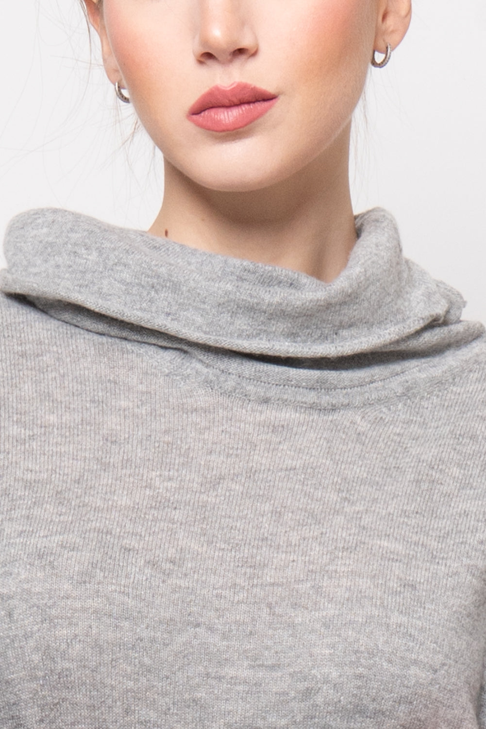 Maglia con collo ad anello