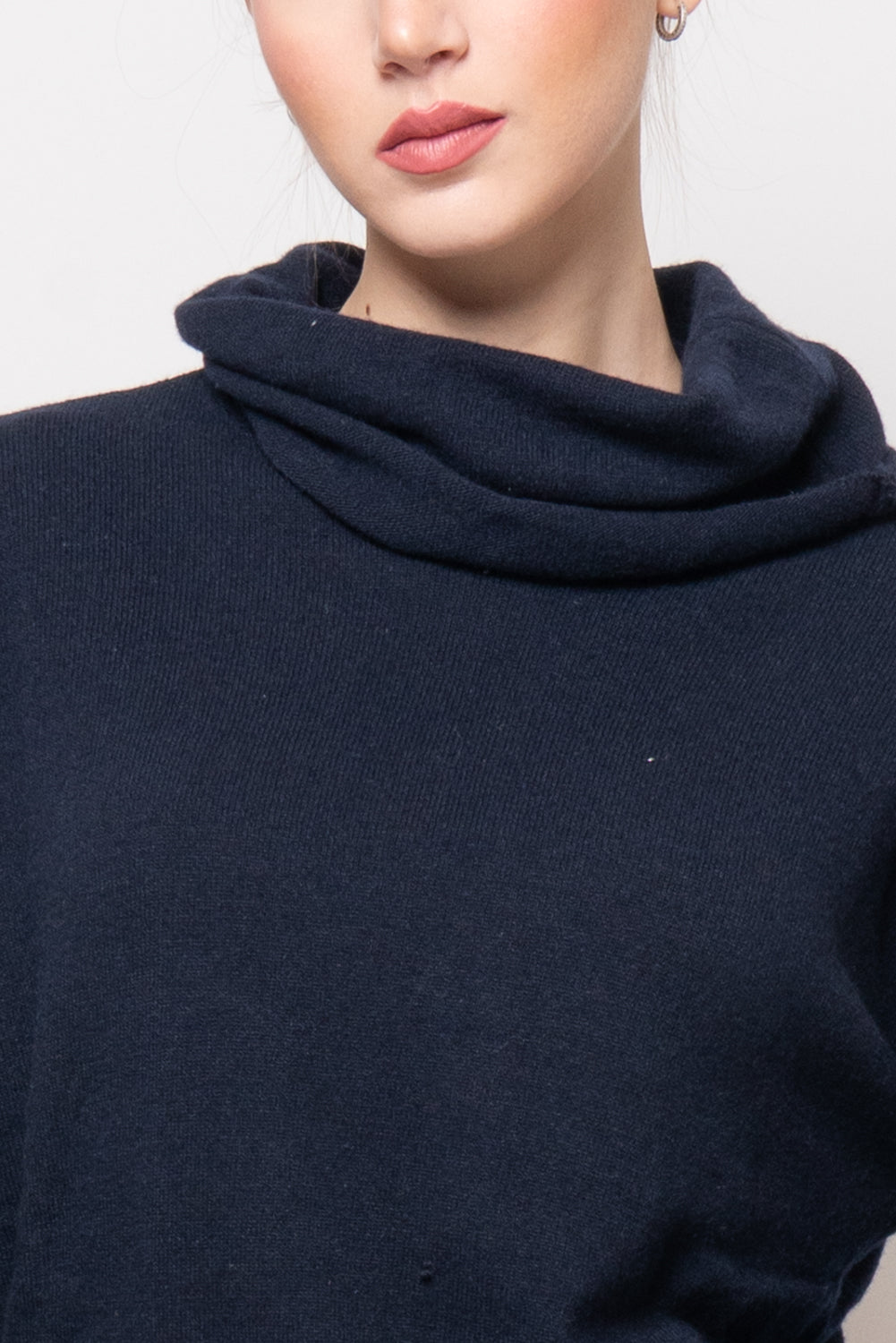 Maglia con collo ad anello