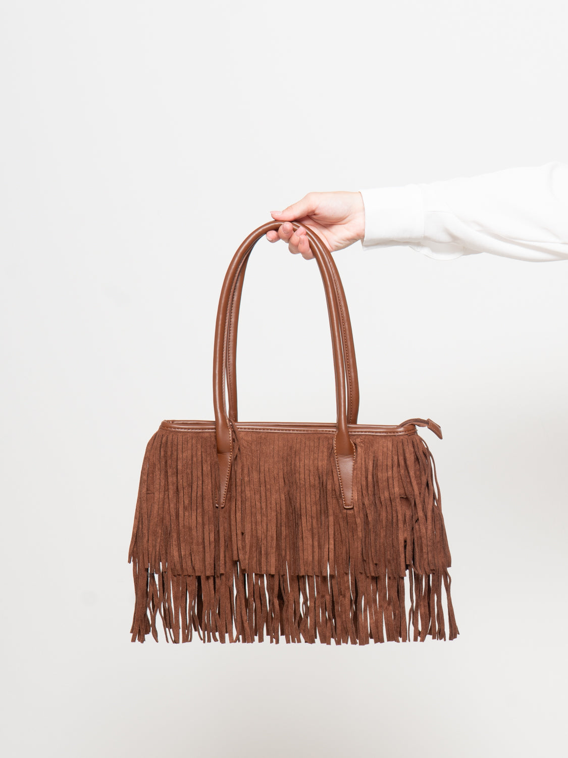 Borsa a bauletto con frange