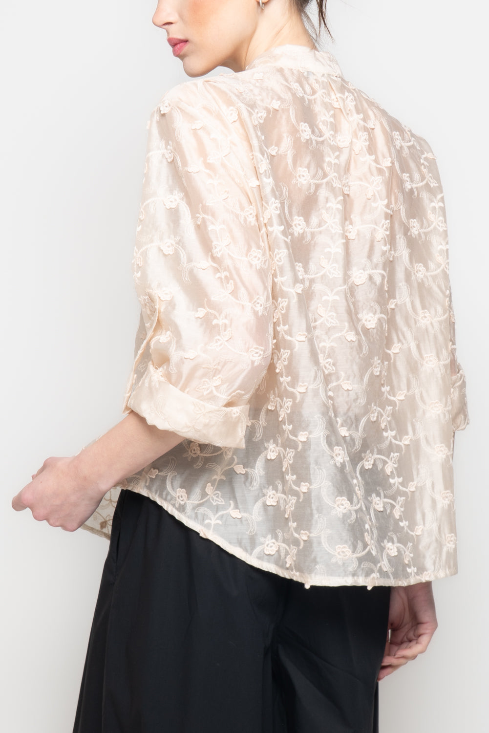 Camicia con Ricami Floreali