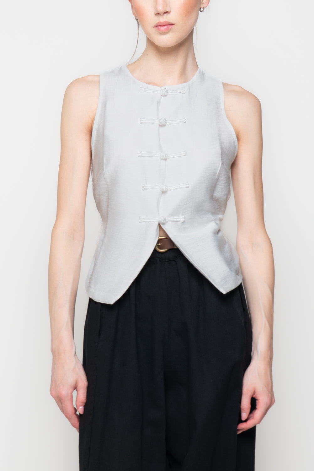 Gilet in Stile Orientale con Chiusura ad Alamari