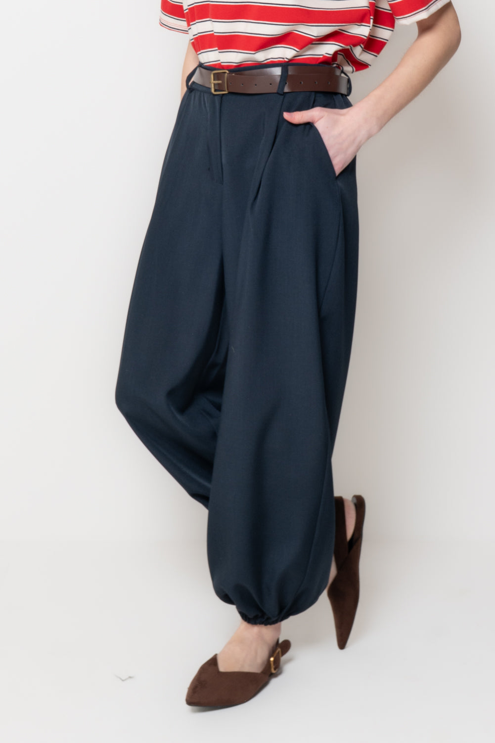 Pantalone modello harem con Cintura