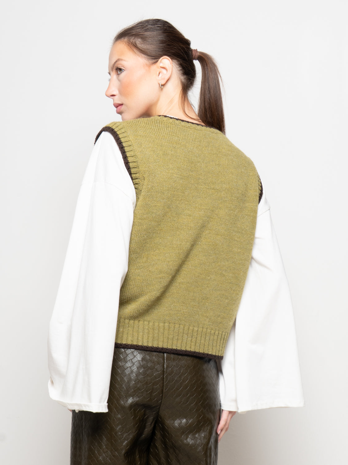 Gilet in maglia con profili a contrasto
