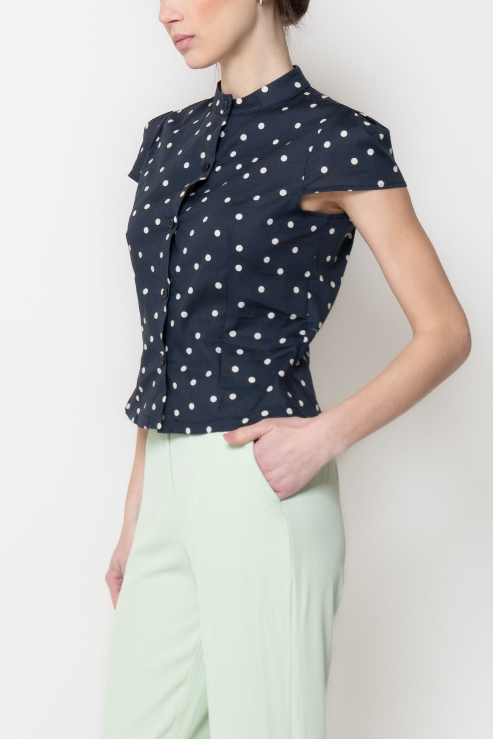 Camicia Slim a Pois con Collo alla Coreana