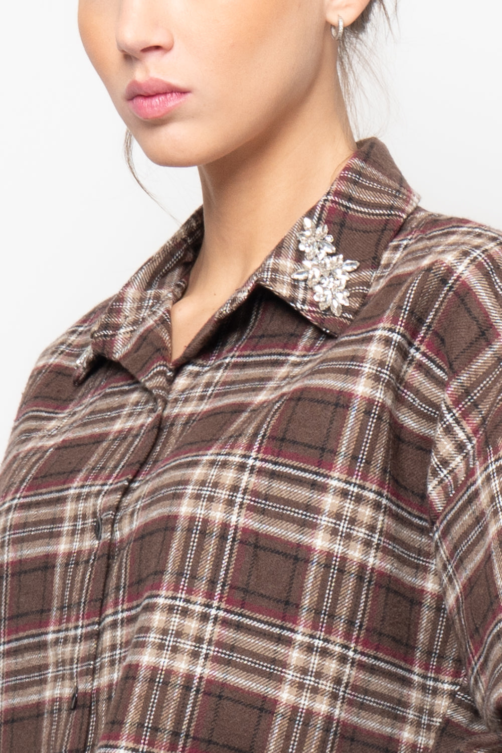 Camicia a quadri con colletto gioiello