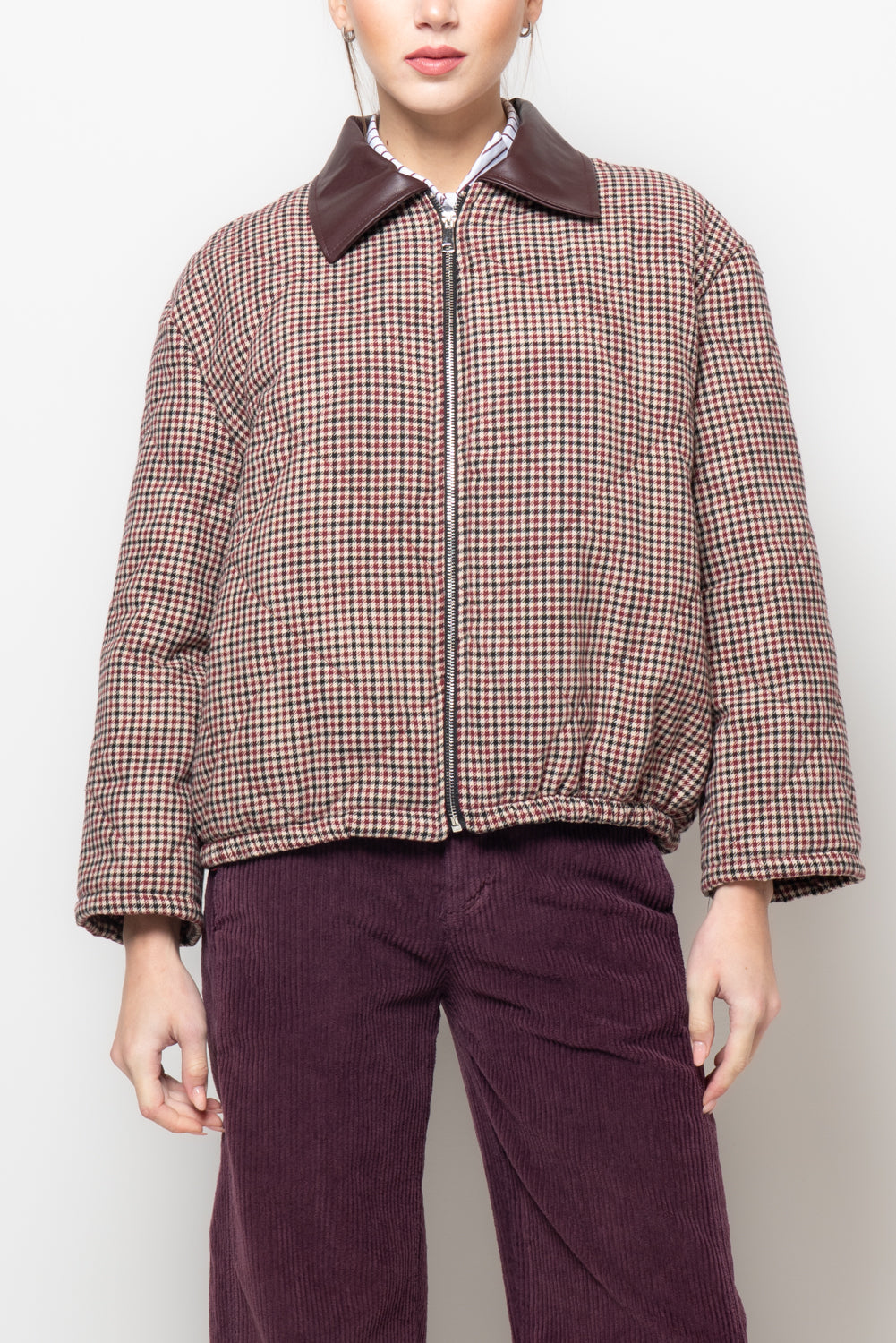 Giubbotto trapuntato con colletto in ecopelle