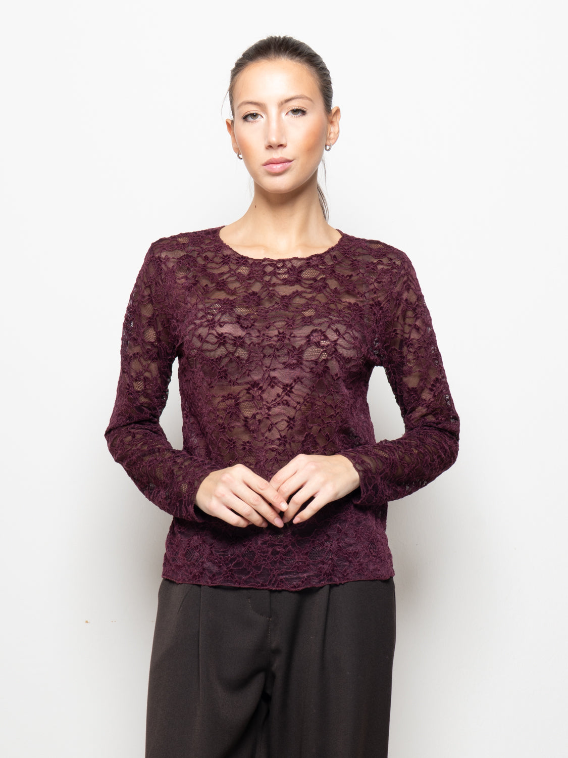 Blusa in pizzo macramè a maniche lunghe