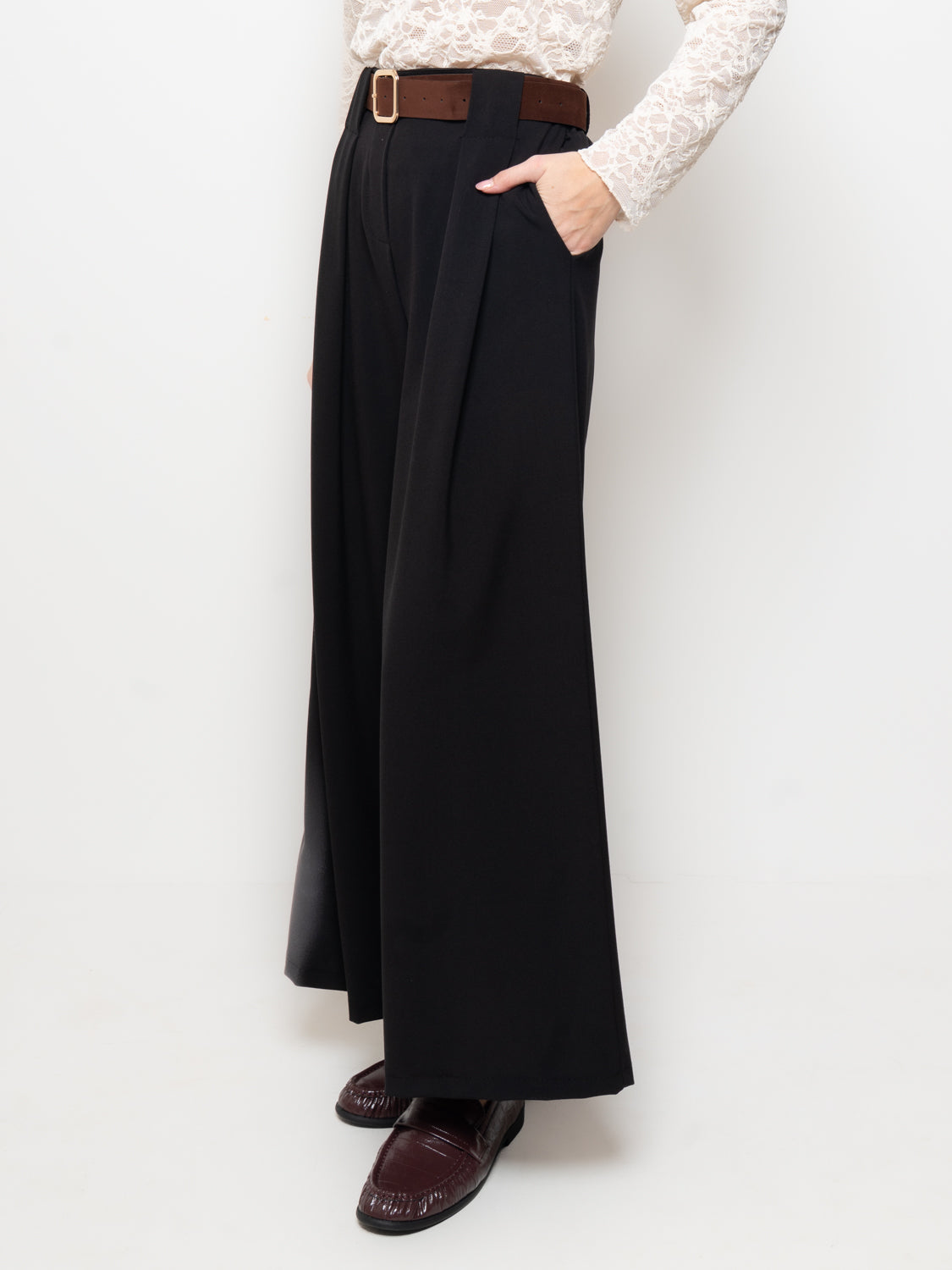 Pantalone palazzo con cintura