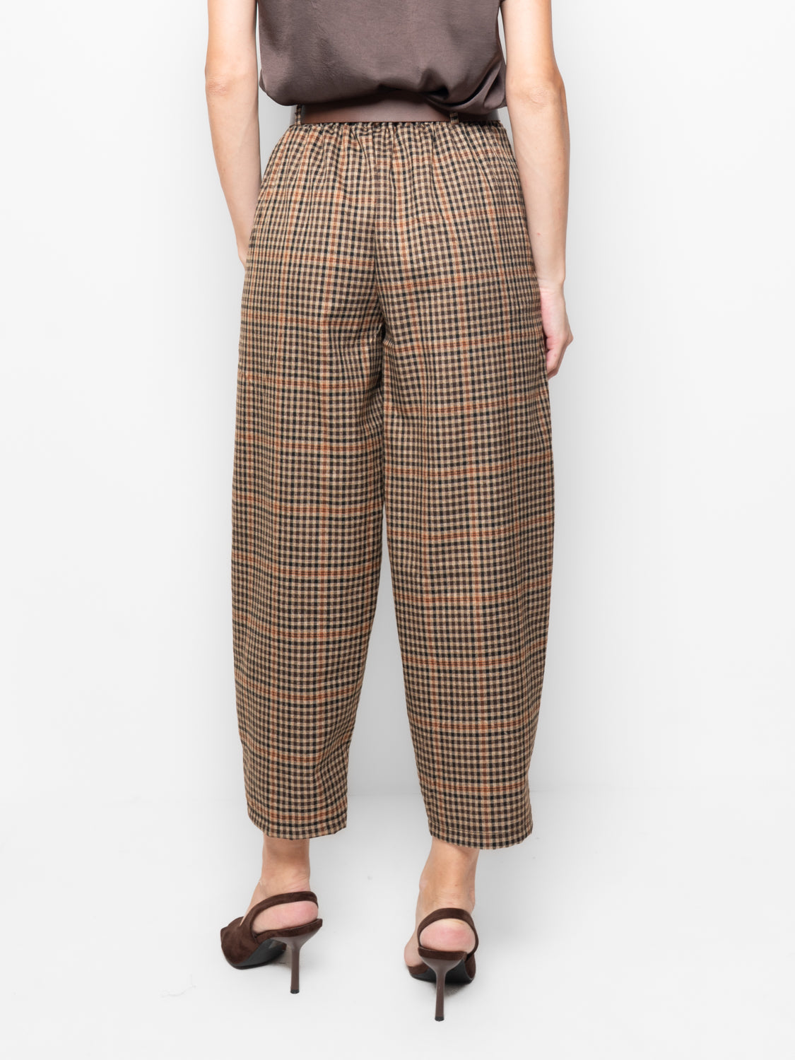 Pantalone baggy a quadretti con cintura
