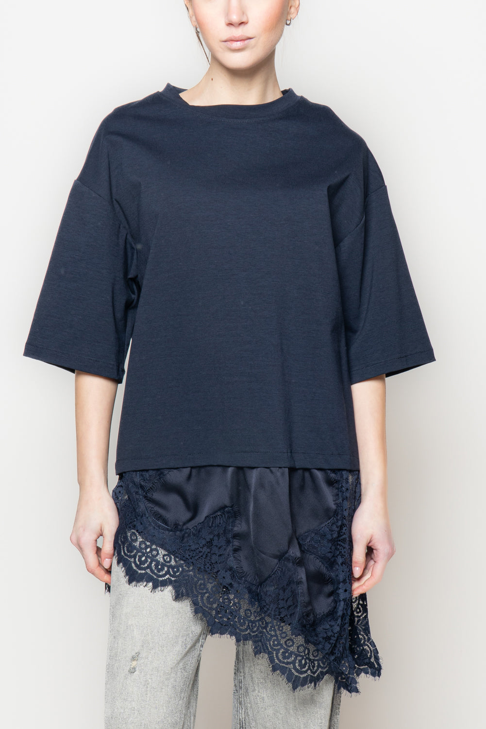 T shirt con pizzo combinato