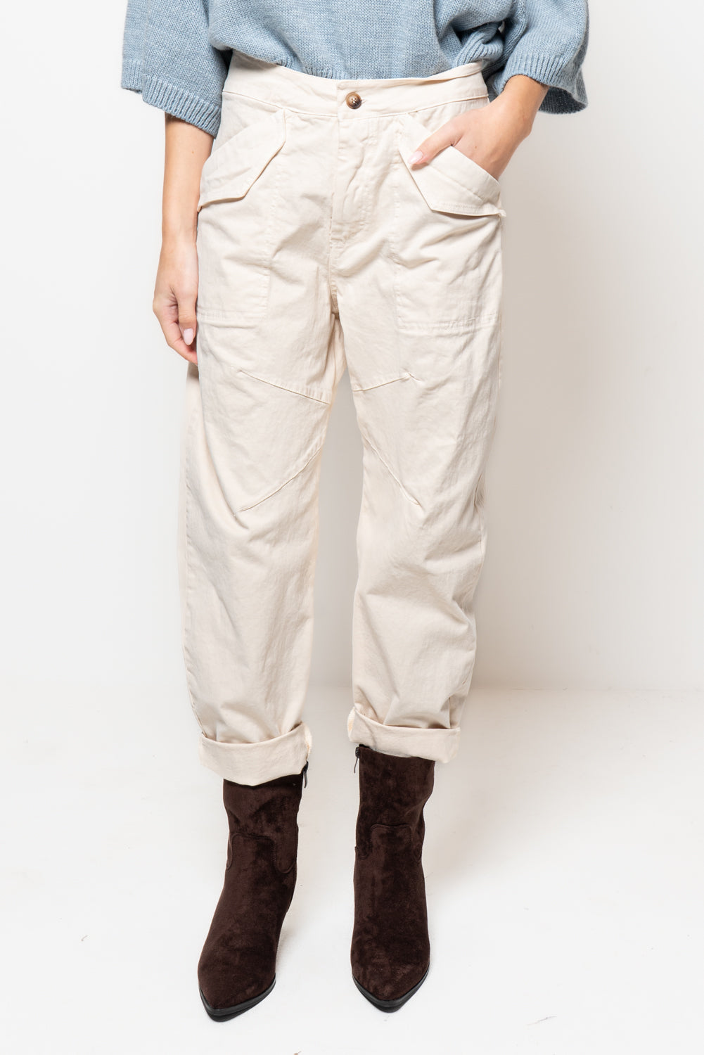 Pantalone baloon con tasca con risvolto