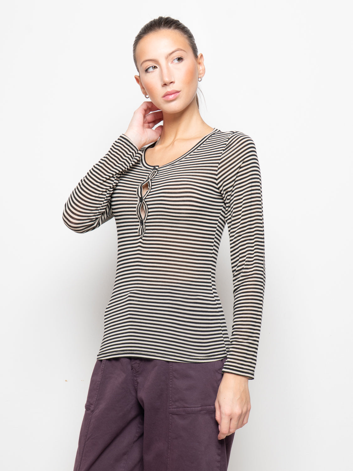 Maglia a righe con collo a serafino misto cachemire