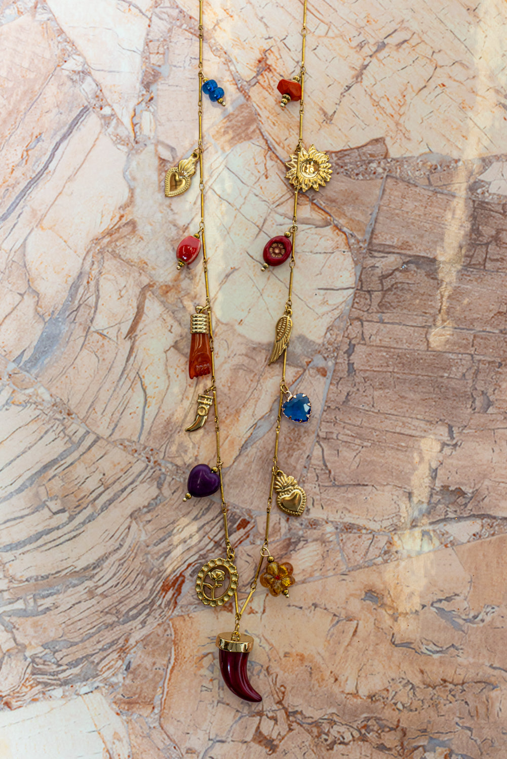 Collana con ciondoli