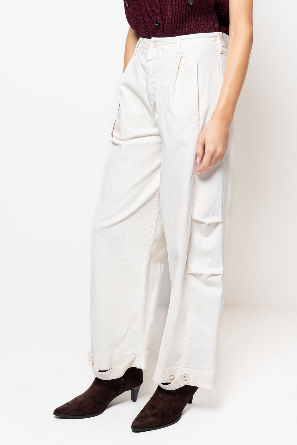 Barrel con bottone alla caviglia