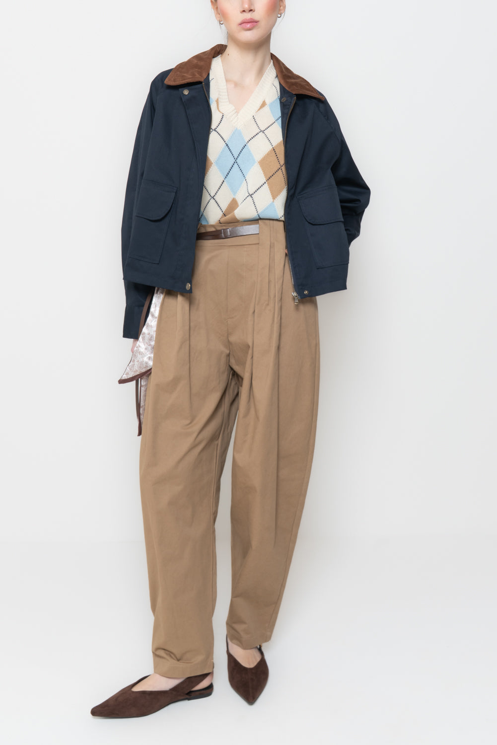 Giacca Crop Strutturata con Colletto a Contrasto