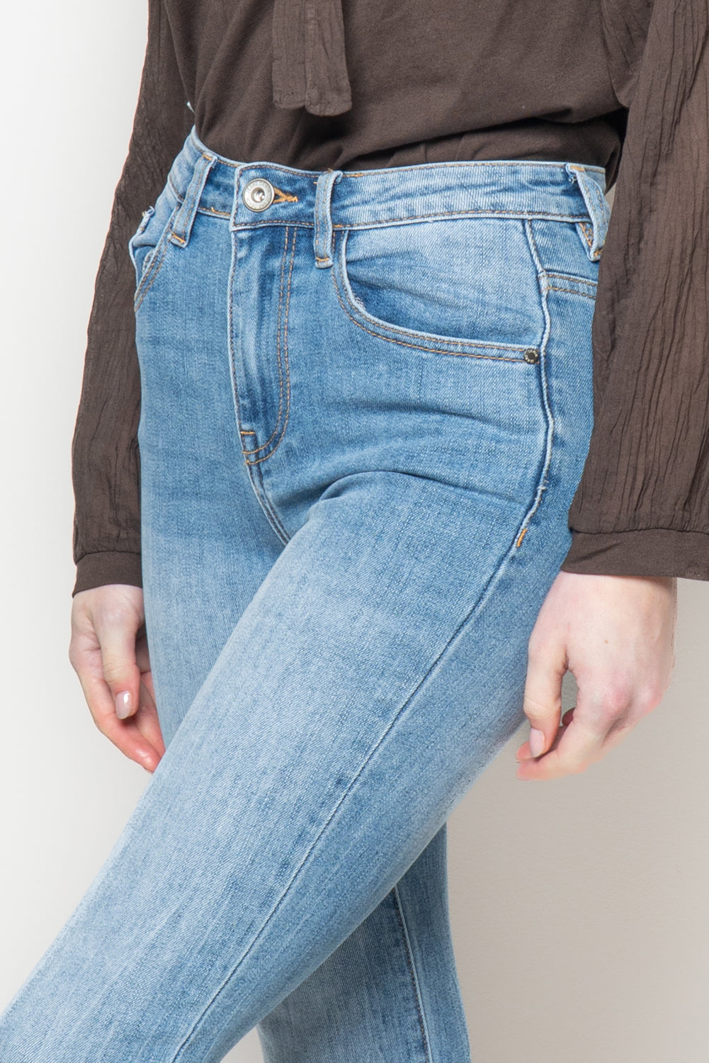 Pantaloni a trombetta