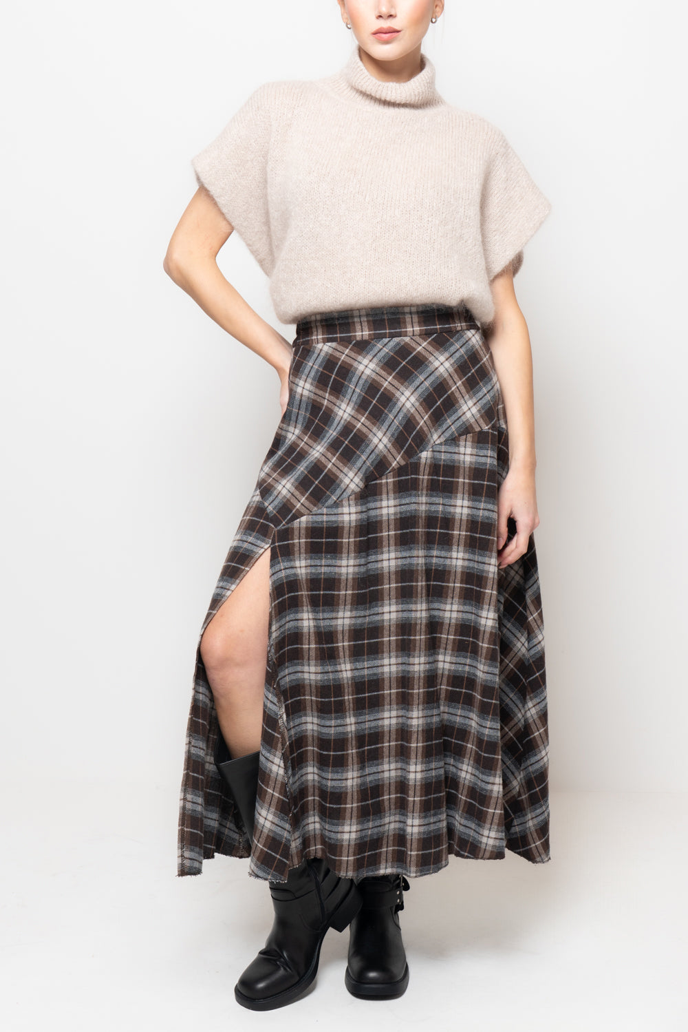 Gonna a quadri asimmetrica