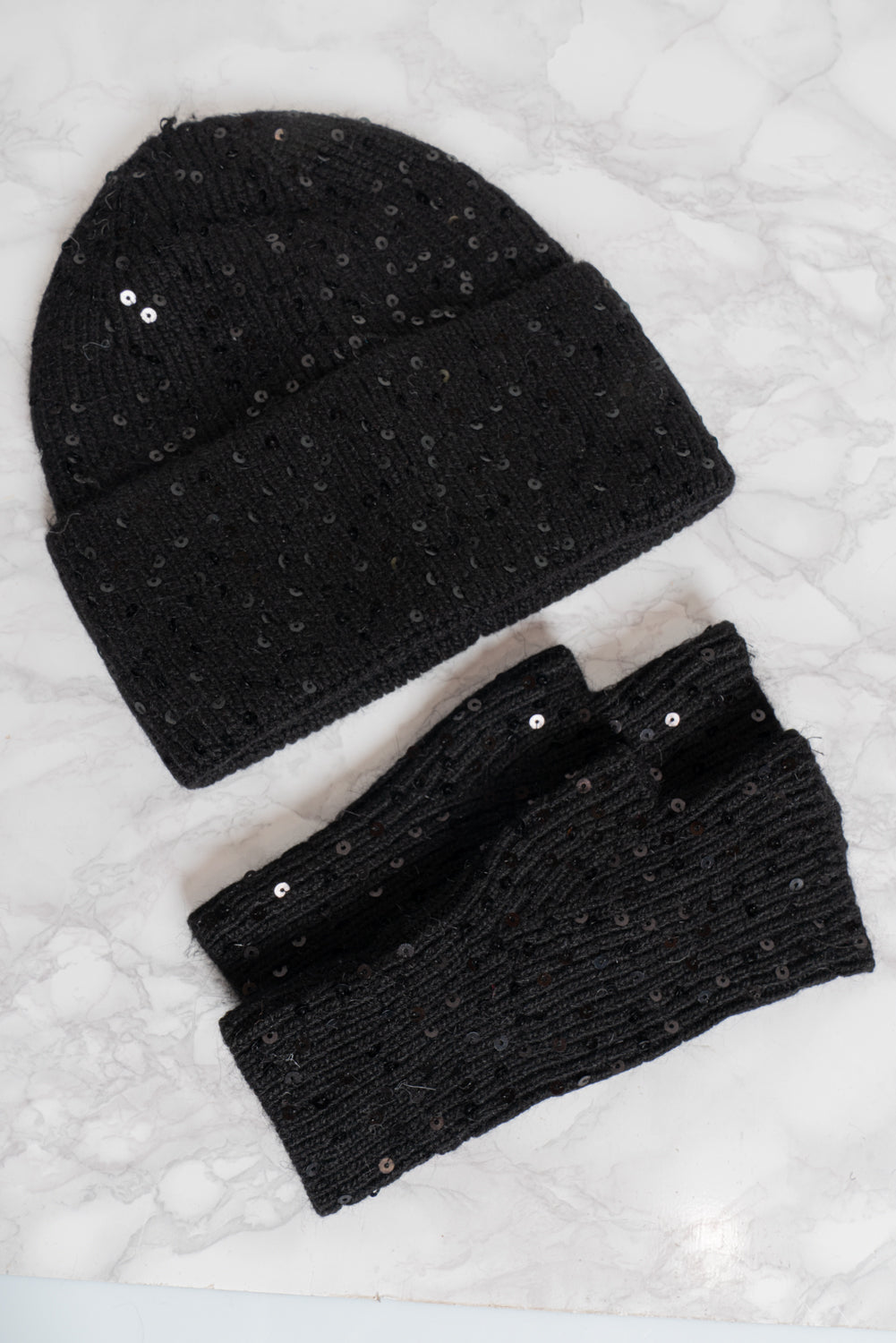 Cappello+guanti con paillettes