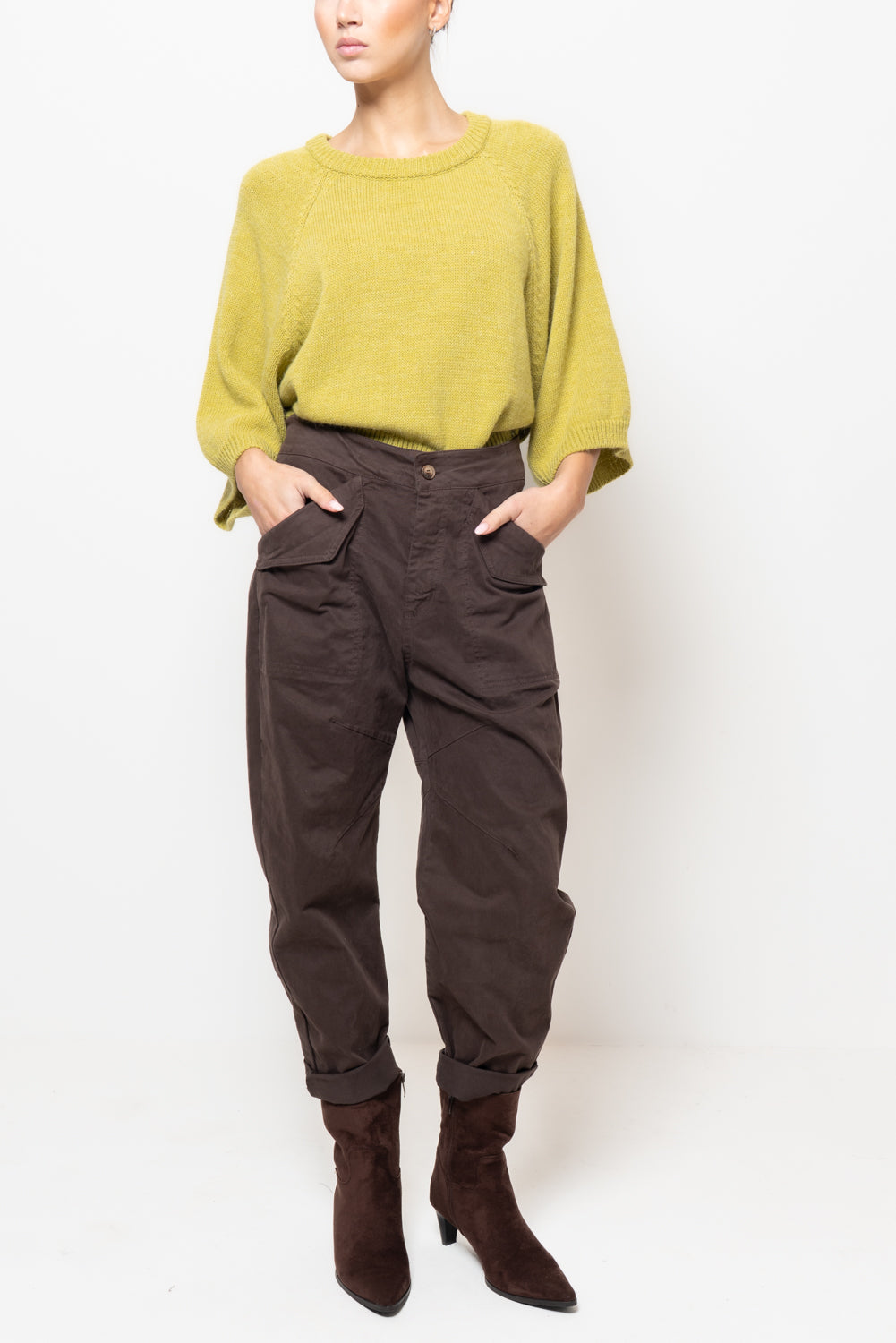 Pantalone baloon con tasca con risvolto