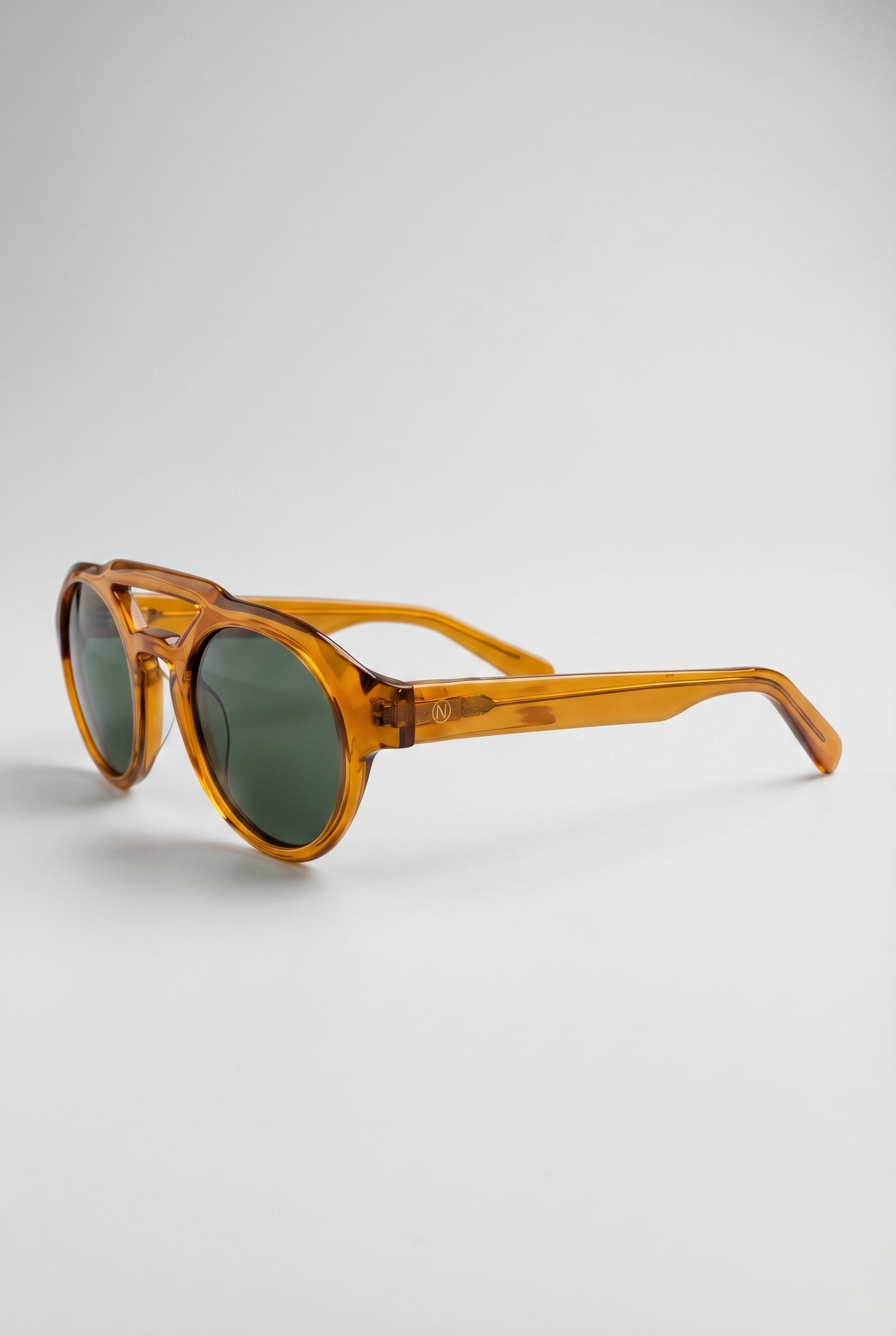 Occhiali da sole tondi con doppio ponte