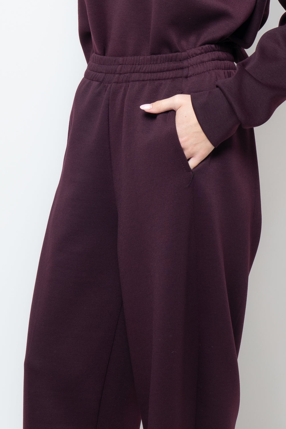 Pantalone baggy in neoprene