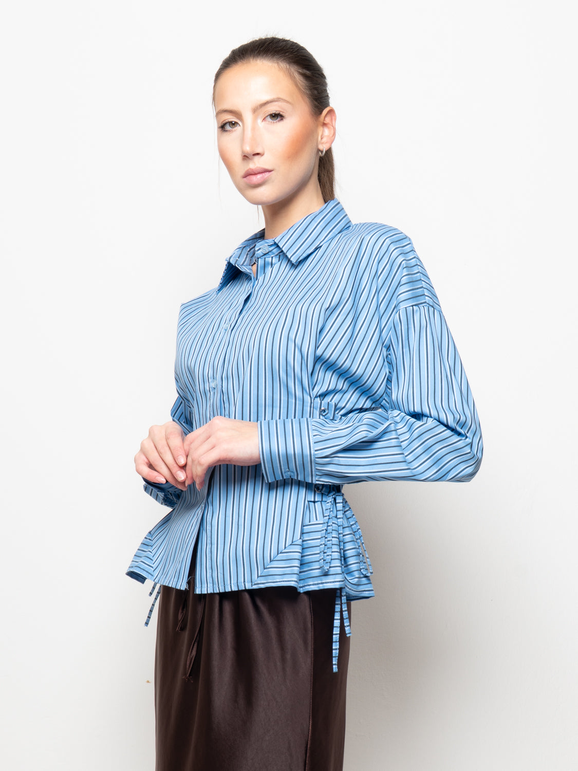 Camicia oversize a righe con lacci laterali