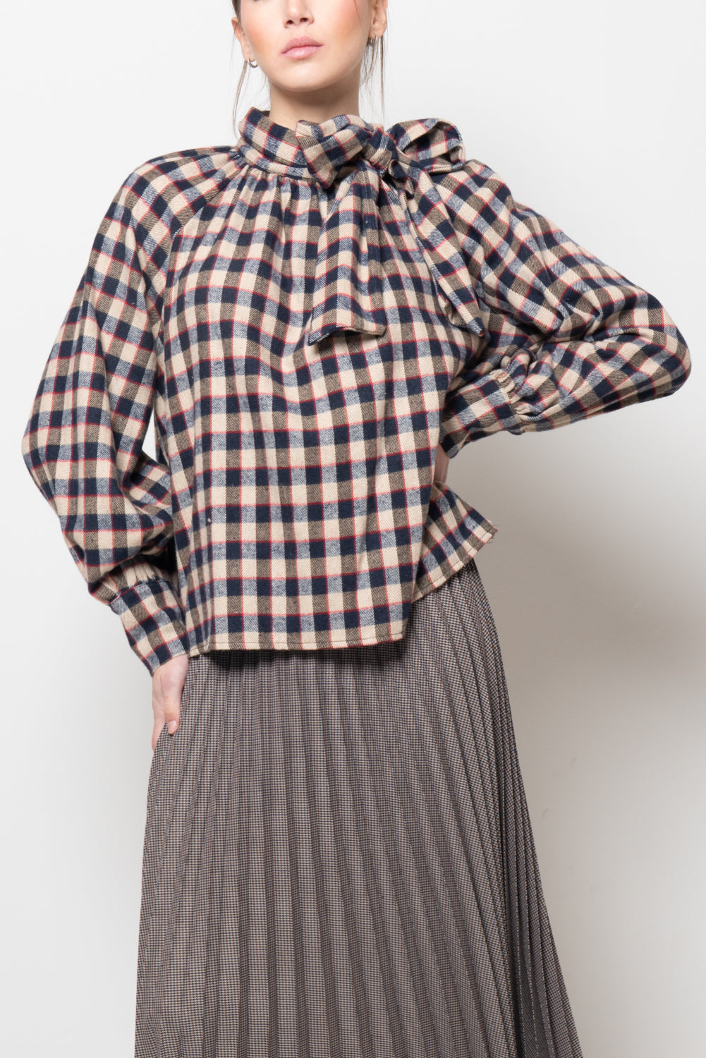 Camicia a quadri con fiocco