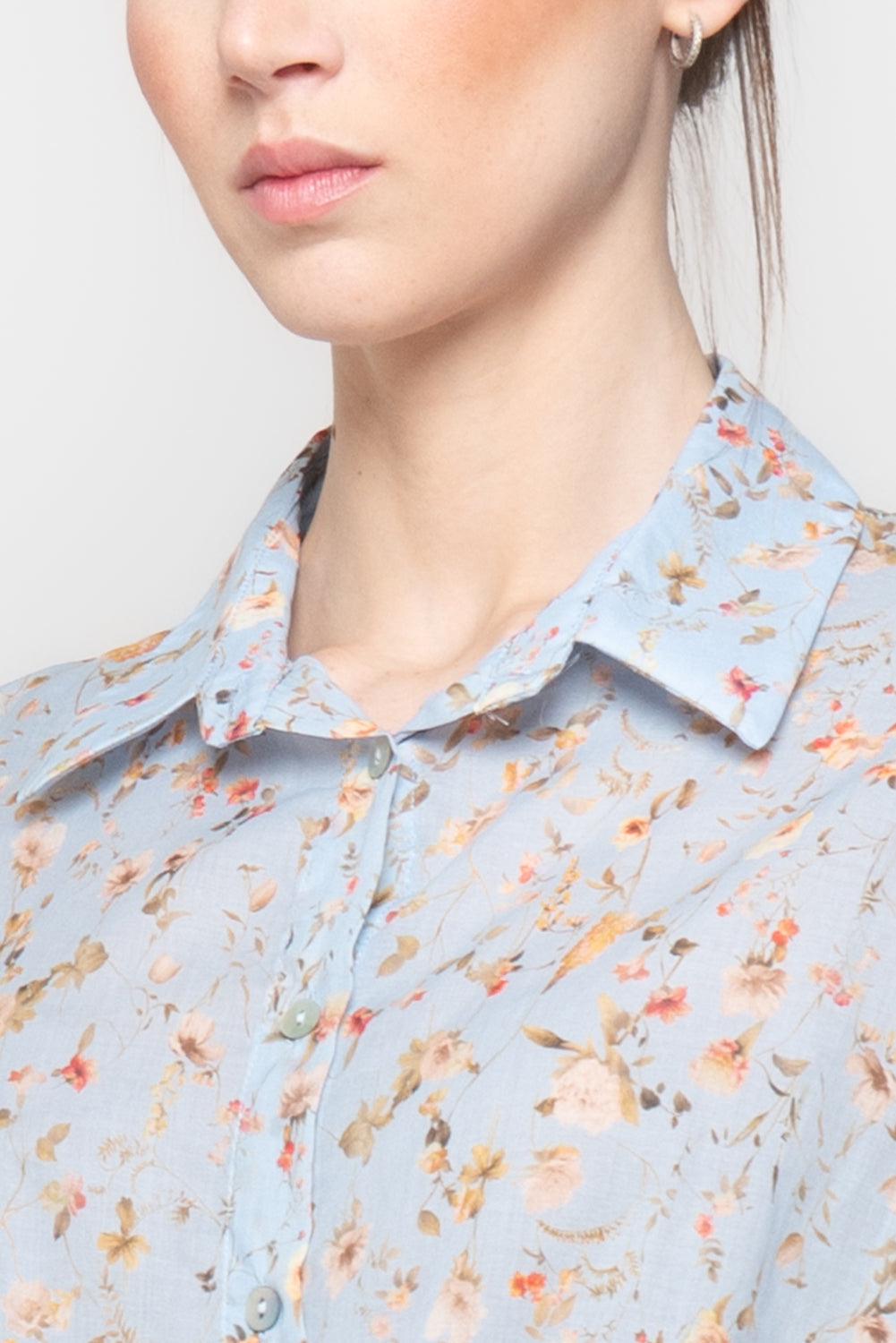Camicia Floreale con Dettaglio Incrocio