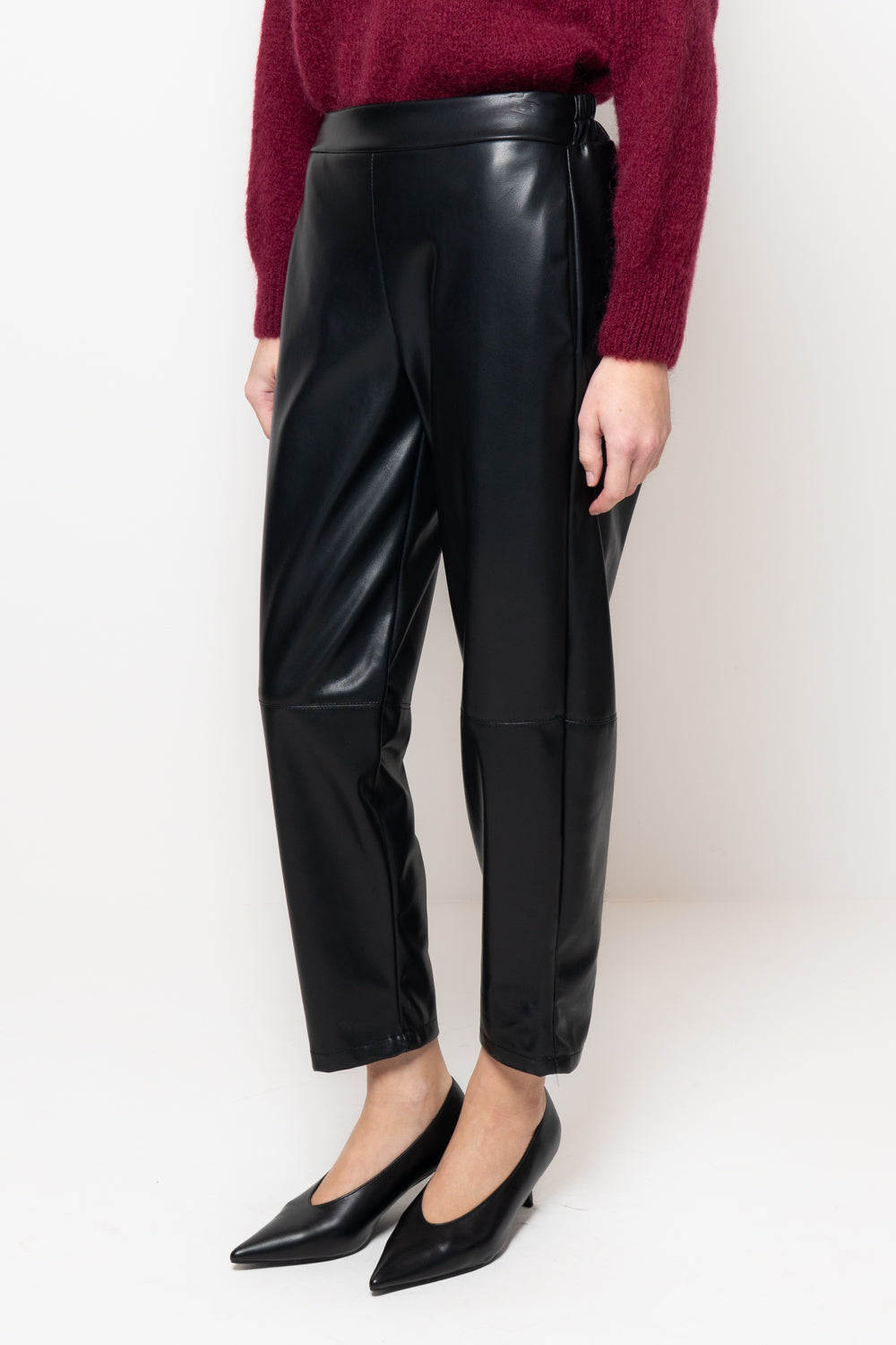 Pantalone baggy con elastico dietro