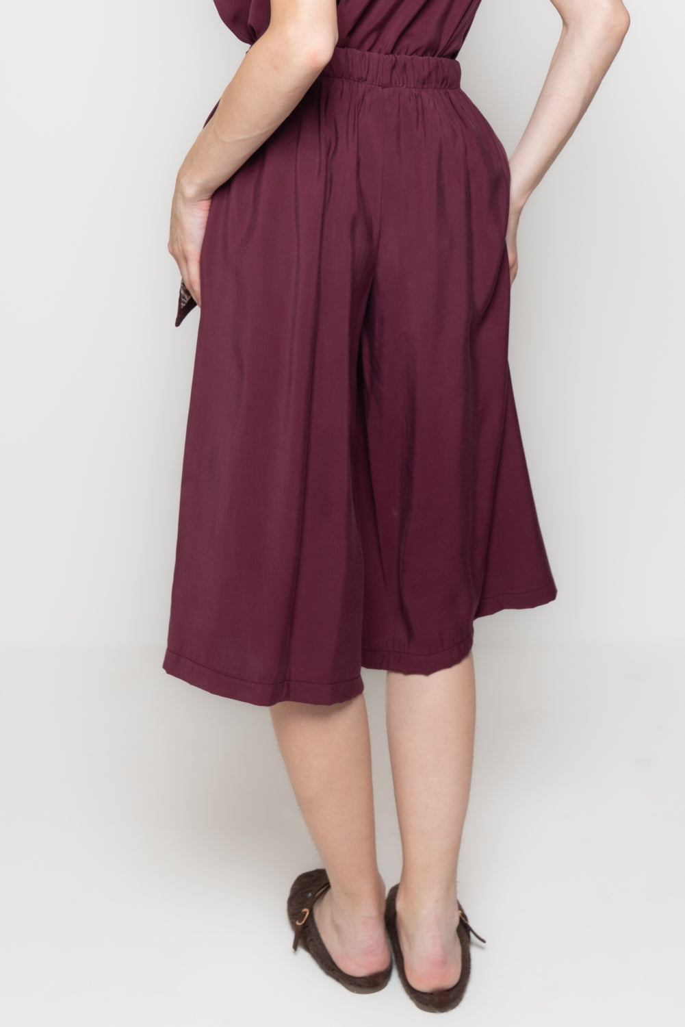 Bermuda Fluido con Foulard