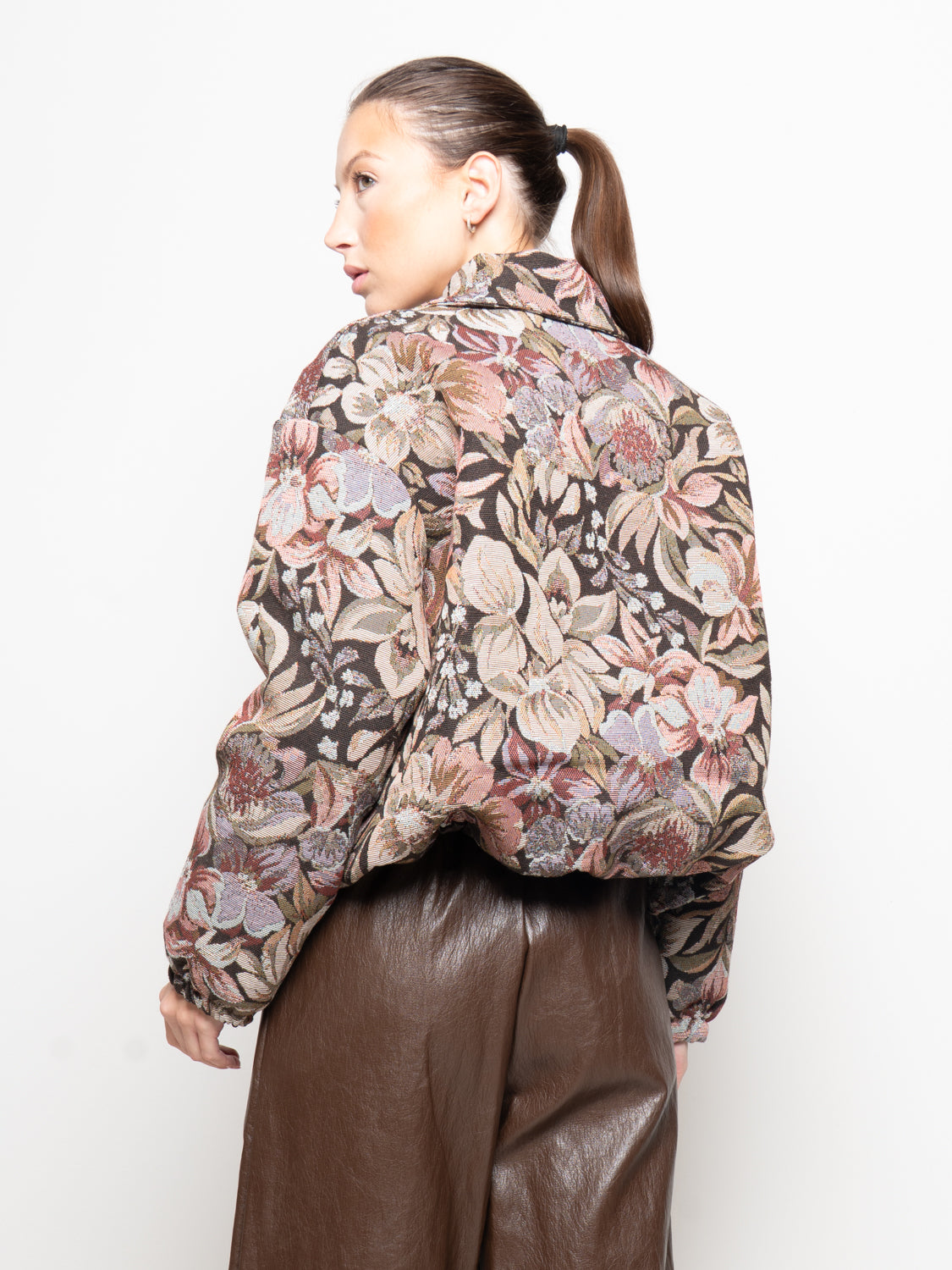 Giacca in tessuto jacquard floreale