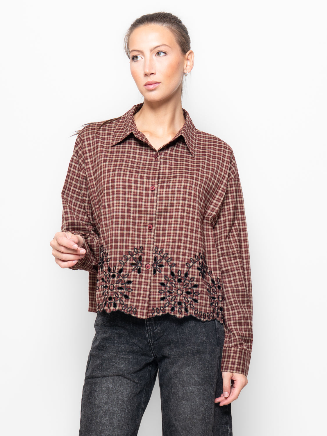 Camicia check con ricamo a fiori