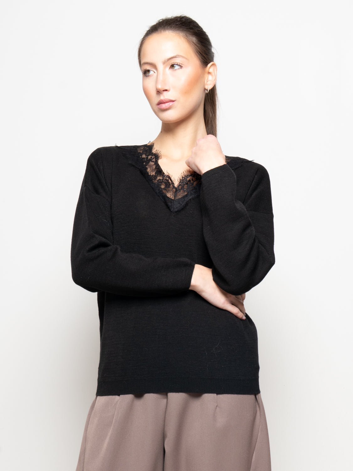 Maglia scollo a V con pizzo