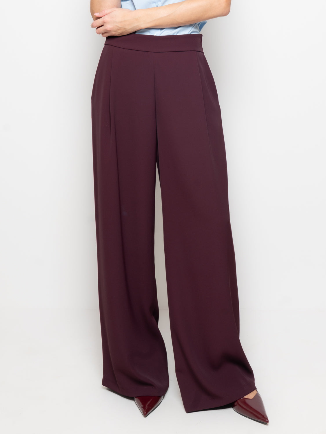 Pantalone palazzo con pences