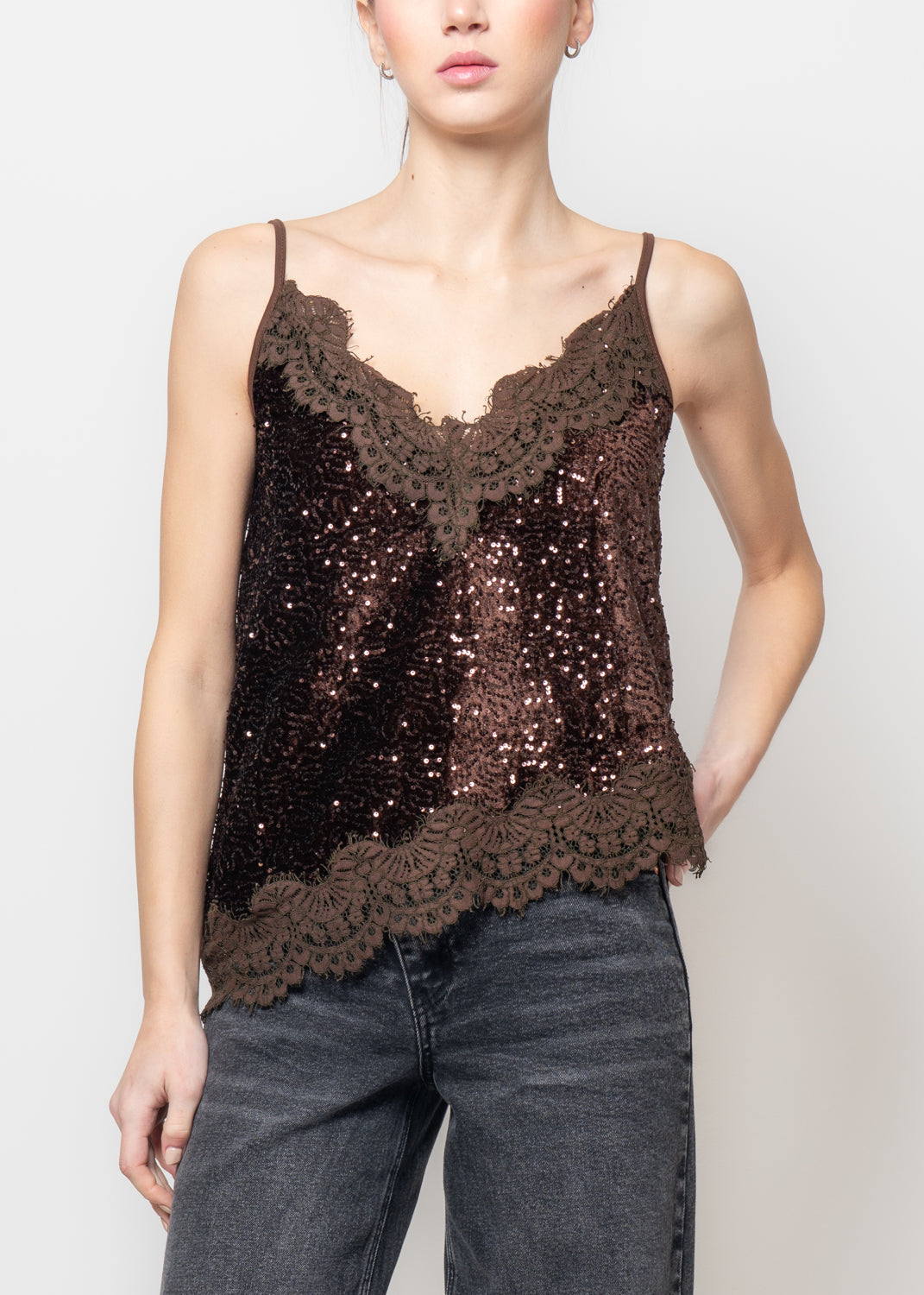 Top in paillettes e ciniglia