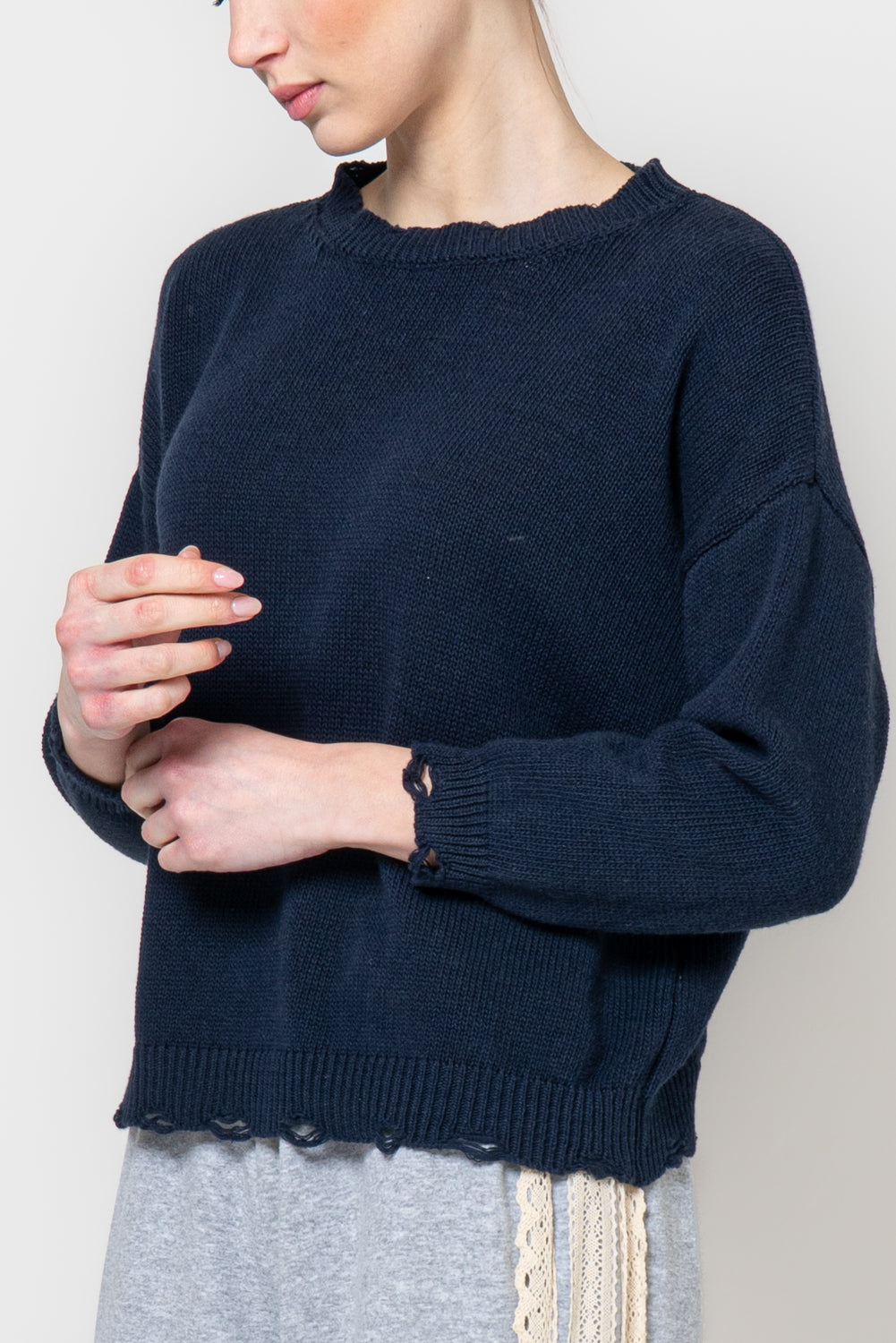 Maglia con profili sdruciti